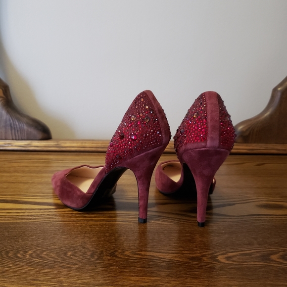 Pelle Moda Burgandy Suede Sparkle Dorsay Heel 5.5M - Picture 2 of 5